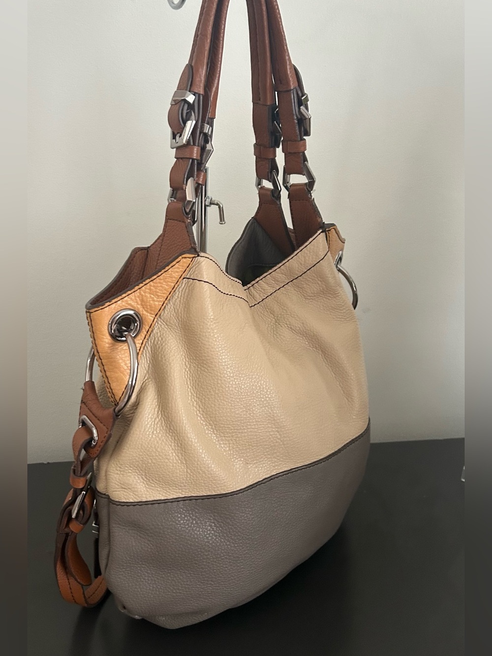 orYANY Colorblock Pebbled Leather Hobo Crossbody Shoulder Bag Beige Taupe - Picture 5 of 14